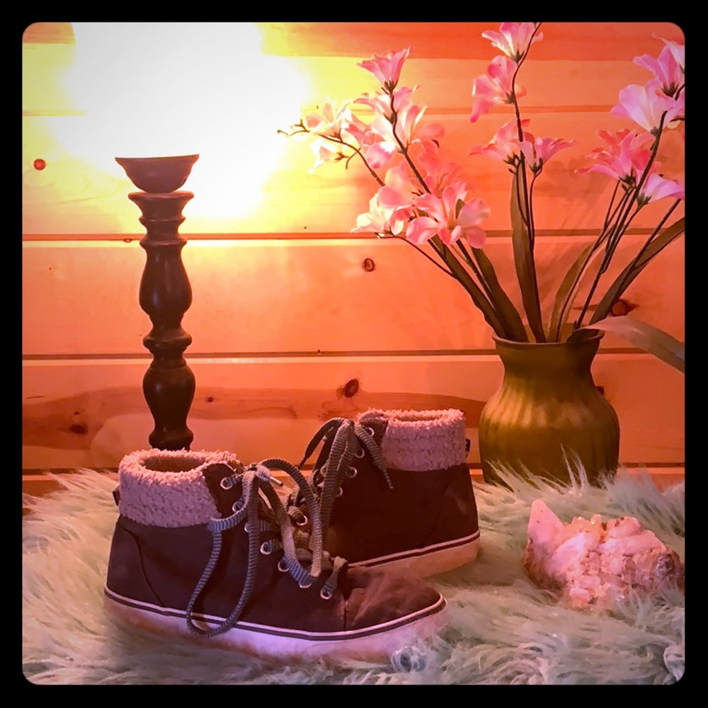 Youth girls sneakers